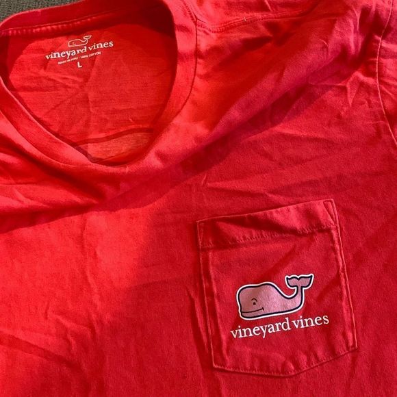 3 Vineyard Vines tshirts - Picture 7 of 11